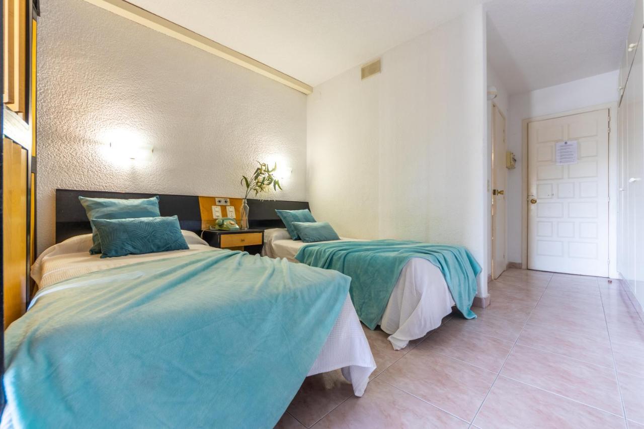 Apartamentos Alboran-Arysal Salou Esterno foto