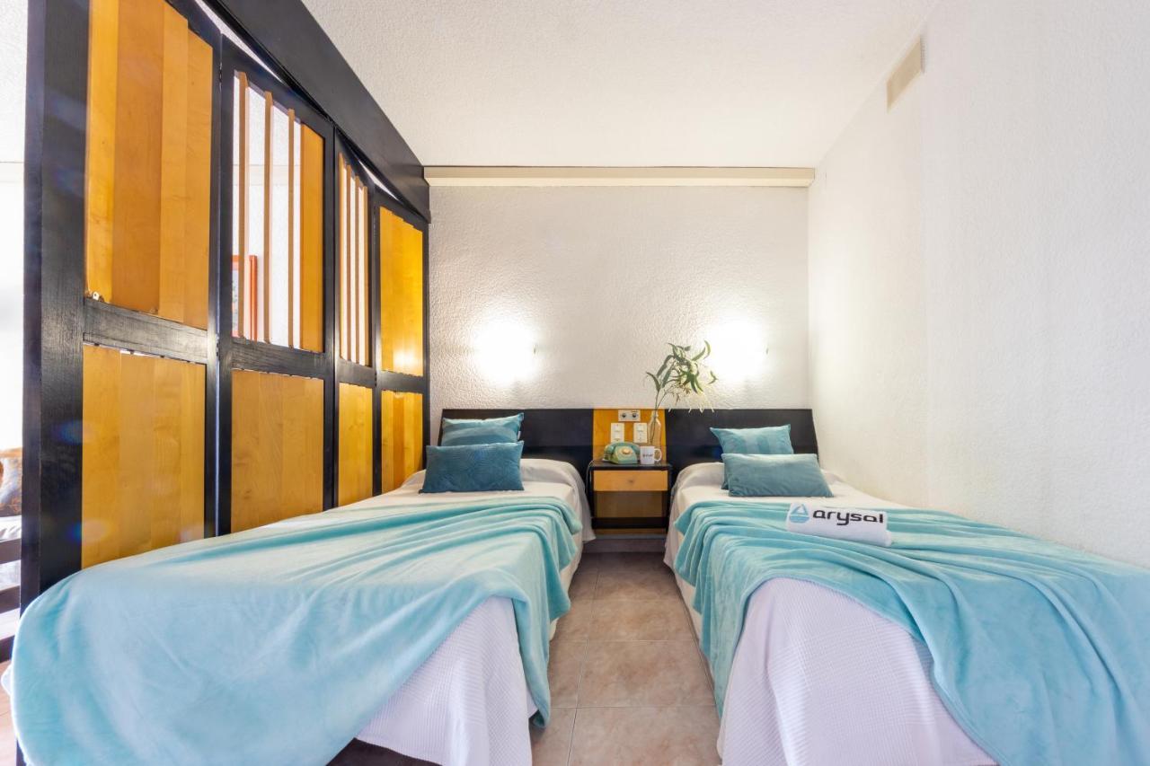 Apartamentos Alboran-Arysal Salou Esterno foto